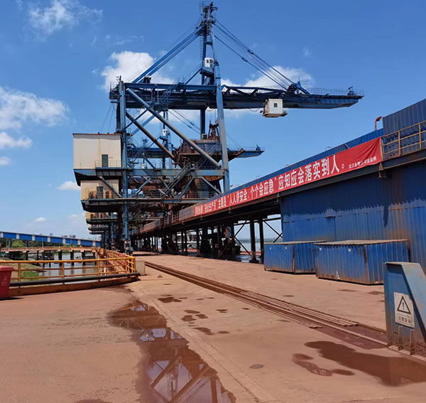 格雷母線卸船機定位系統